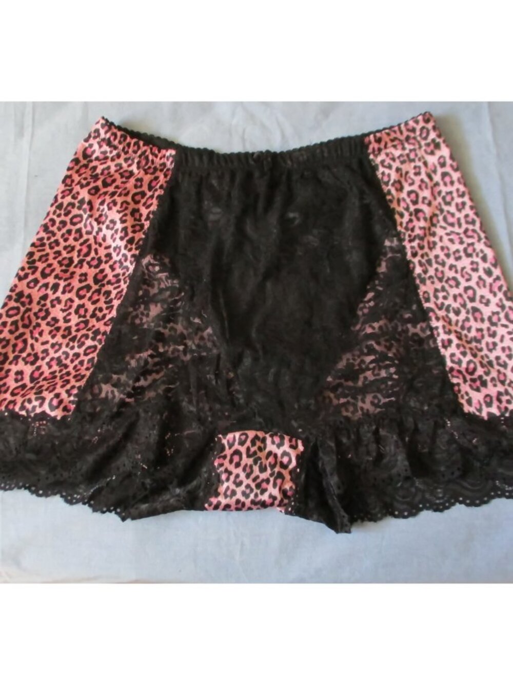 4X Shapewear Girdle, Black n Pink Leopard Print, Size 4X, Polyester/Spandex Lace